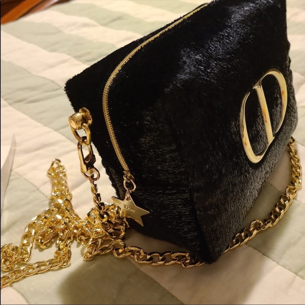 - ❤️- ❤️Dior makeup pouch with chain - Picture 10 of 14